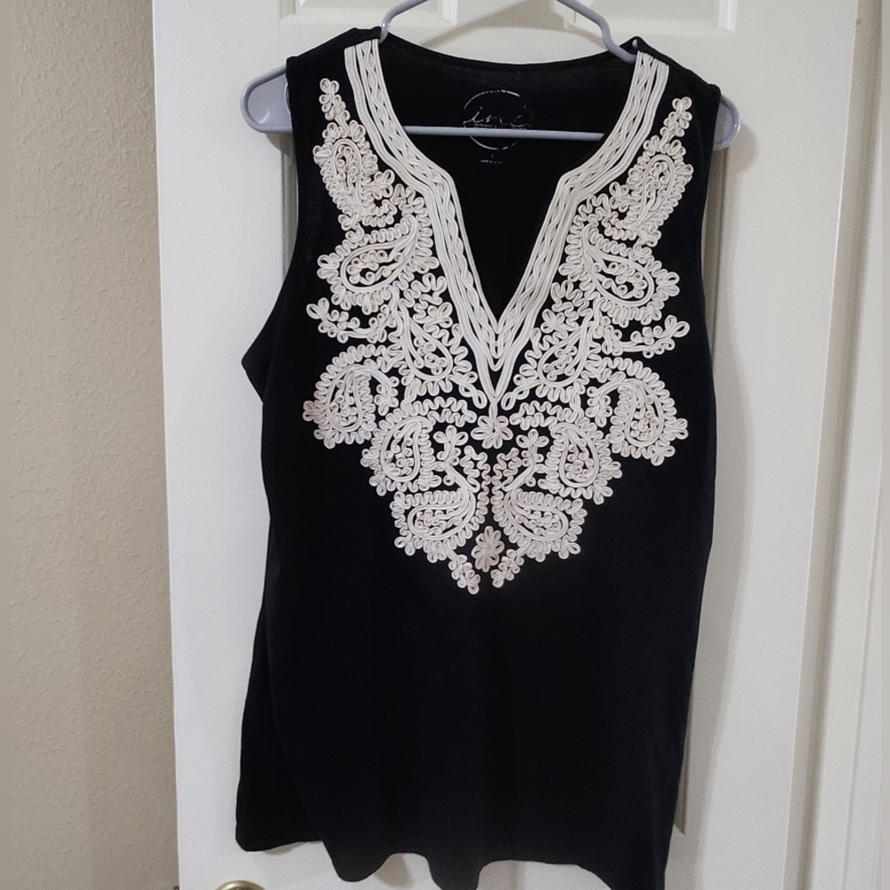 Sz L INC Embroidered Black and Off-White Blouse - Picture 3 of 13